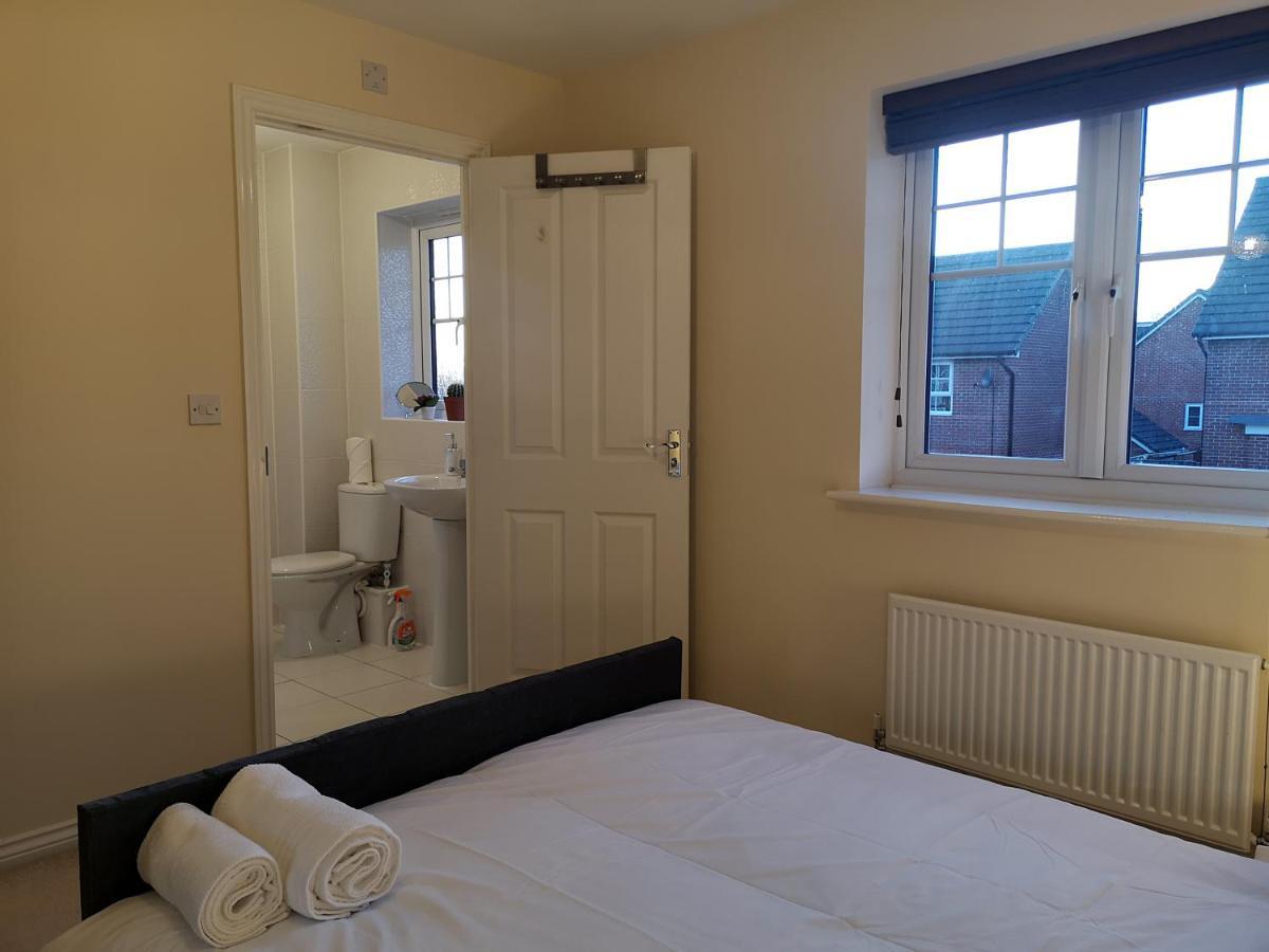 Nightingale Gardens - 4 Bed Detached House - Manchester Apartment ภายนอก รูปภาพ